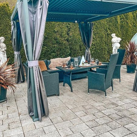 KötztingPanorama-Residenz, Mit Poolアパートメント エクステリア 写真