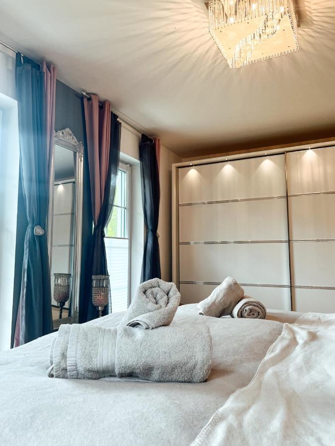 KötztingPanorama-Residenz, Mit Poolアパートメント エクステリア 写真
